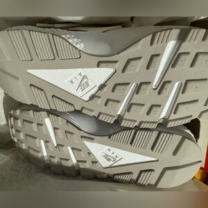 Women’s Huarache Run Sneakers